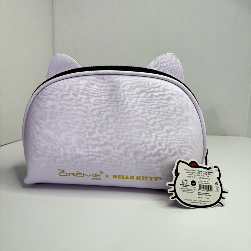 Hello Kitty x The Crème Shop Dome Makeup Travel Pouch (Red) - Picture 4 of 12